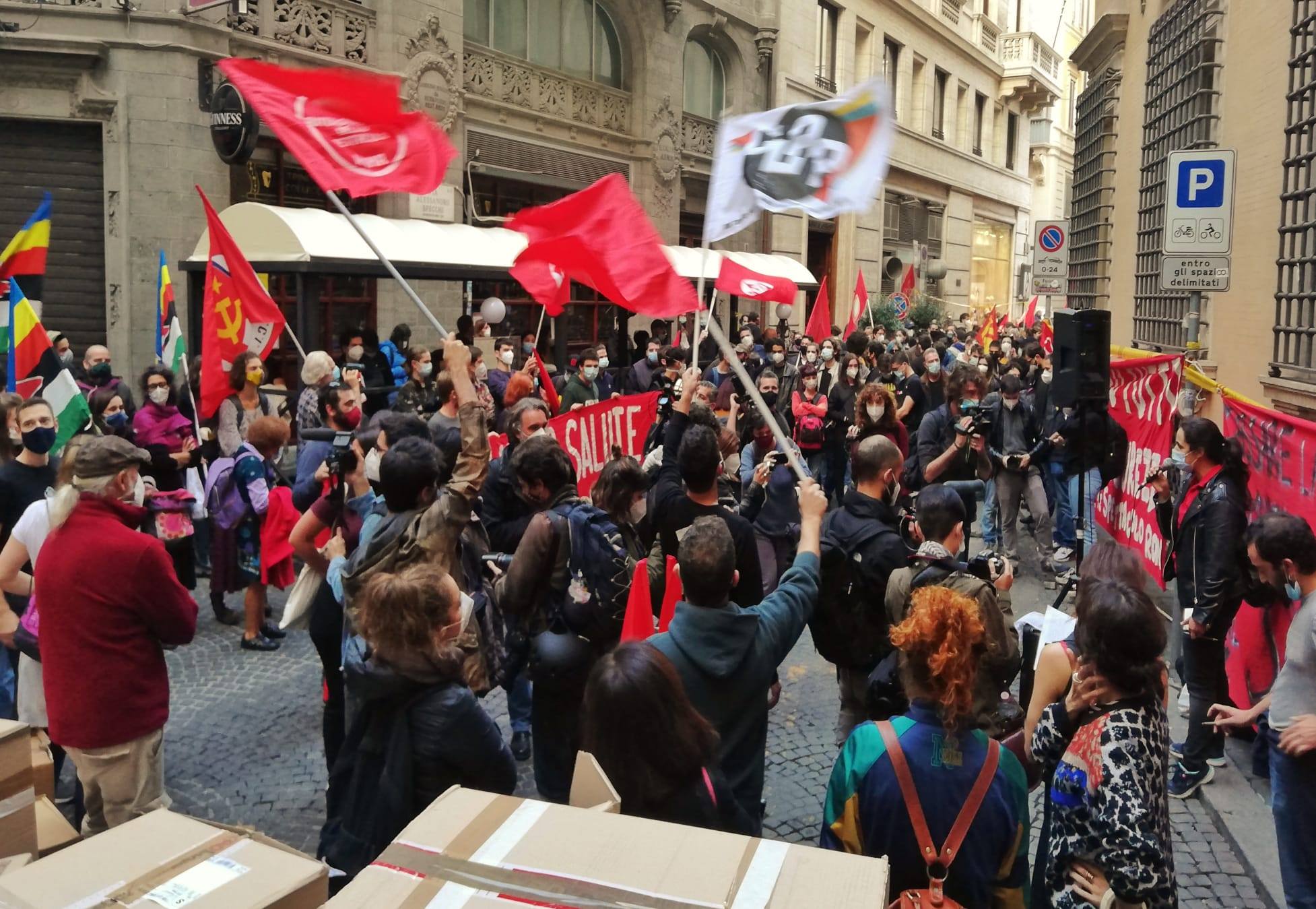 Manifestazione sotto al Mibact